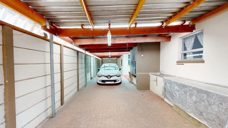 4 Bedroom Property for Sale in Balvenie Western Cape